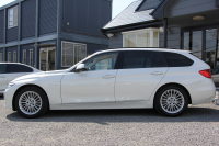 BMW 3シリーズ 320d ﾂｰﾘﾝｸﾞﾗｸﾞｼﾞｭｱﾘｰ 前期最終 真珠色 ﾋｰﾀｰ付ｳﾞｪﾈﾄﾍﾞｰｼﾞｭﾚｻﾞｰ 追従ACC 衝突軽減ﾌﾞﾚｰｷ 車線逸脱警告 歩行者警告 ﾀｯﾁﾊﾟｯﾄﾞ対応iﾄﾞﾗｲﾌﾞHDDﾅﾋﾞBluetooth接続 電動ﾄﾗﾝｸ Bｶﾒﾗ ｽﾏｰﾄｷｰ ﾐﾗｰETC2.0 ｸﾛｰﾑﾗｲﾝ 2年保証