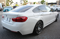 BMW 4シリーズ 420i ｸﾞﾗﾝｸｰﾍﾟMｽﾎﾟｰﾂ 後期 ﾋｰﾀｰ赤革 追従ACC 液晶ﾒｰﾀｰ LEDﾍｯﾄﾞﾗｲﾄ&ﾃｰﾙ ｺﾝﾍﾟﾃｨｼｮﾝﾙｯｸ19AW ﾀｯﾁ画面HDDﾅﾋﾞTV  衝突軽減ﾌﾞﾚｰｷ 車線逸脱警告 歩行者警告 電動ﾘｱｹﾞｰﾄ H&Rﾀﾞｳﾝｻｽ 2年保証