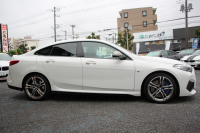 BMW 2シリーズ M235i Xdrive ｸﾞﾗﾝｸｰﾍﾟｾﾚｸﾄP 306馬力 4WD ｼｰﾄﾋｰﾀｰ Mｽﾎﾟｰﾂｼｰﾄ Mｼｰﾄﾍﾞﾙﾄ ｱﾀﾞﾌﾟﾃｨﾌﾞｻｽ Hifiｽﾋﾟｰｶｰ 追従ACC LEDﾍｯﾄﾞﾗｲﾄ 専用18AW Mspﾌﾞﾚｰｷ Applecarplay ﾀｯﾁ画面HDDﾅﾋﾞPｱｼｽﾄ ﾜｲﾔﾚｽ充電 2年保証