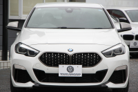 BMW 2シリーズ M235i Xdrive ｸﾞﾗﾝｸｰﾍﾟｾﾚｸﾄP 306馬力 4WD ｼｰﾄﾋｰﾀｰ Mｽﾎﾟｰﾂｼｰﾄ Mｼｰﾄﾍﾞﾙﾄ ｱﾀﾞﾌﾟﾃｨﾌﾞｻｽ Hifiｽﾋﾟｰｶｰ 追従ACC LEDﾍｯﾄﾞﾗｲﾄ 専用18AW Mspﾌﾞﾚｰｷ Applecarplay ﾀｯﾁ画面HDDﾅﾋﾞPｱｼｽﾄ ﾜｲﾔﾚｽ充電 2年保証