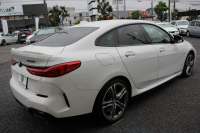 BMW 2シリーズ M235i Xdrive ｸﾞﾗﾝｸｰﾍﾟｾﾚｸﾄP 306馬力 4WD ｼｰﾄﾋｰﾀｰ Mｽﾎﾟｰﾂｼｰﾄ Mｼｰﾄﾍﾞﾙﾄ ｱﾀﾞﾌﾟﾃｨﾌﾞｻｽ Hifiｽﾋﾟｰｶｰ 追従ACC LEDﾍｯﾄﾞﾗｲﾄ 専用18AW Mspﾌﾞﾚｰｷ Applecarplay ﾀｯﾁ画面HDDﾅﾋﾞPｱｼｽﾄ ﾜｲﾔﾚｽ充電 2年保証