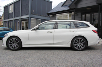 BMW 3シリーズ 320d Xdrive ﾂｰﾘﾝｸﾞMｽﾎﾟｰﾂ ｲﾉﾍﾞｰｼｮﾝP 4WD ﾚｰｻﾞｰﾗｲﾄ HUD ｼﾞｪｽﾁｬｰC Pｱｼｽﾄﾌﾟﾗｽ 360度ｶﾒﾗ ｼｰﾄﾋｰﾀｰ BMWﾗｲﾌﾞｺｯｸﾋﾟｯﾄﾞﾀｯﾁ画面HDDﾅﾋﾞApplecarplay ﾜｲﾔﾚｽ充電 LEDﾍｯﾄﾞﾗｲﾄ ｵｰﾄﾊｲﾋﾞｰﾑ 追従ACC 電動ﾄﾗﾝｸ ﾊｰﾌﾚｻﾞｰ 2年保証