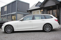 BMW 3シリーズ 320d Xdrive ﾂｰﾘﾝｸﾞMｽﾎﾟｰﾂ ｲﾉﾍﾞｰｼｮﾝP 4WD ﾚｰｻﾞｰﾗｲﾄ HUD ｼﾞｪｽﾁｬｰC Pｱｼｽﾄﾌﾟﾗｽ 360度ｶﾒﾗ ｼｰﾄﾋｰﾀｰ BMWﾗｲﾌﾞｺｯｸﾋﾟｯﾄﾞﾀｯﾁ画面HDDﾅﾋﾞApplecarplay ﾜｲﾔﾚｽ充電 LEDﾍｯﾄﾞﾗｲﾄ ｵｰﾄﾊｲﾋﾞｰﾑ 追従ACC 電動ﾄﾗﾝｸ ﾊｰﾌﾚｻﾞｰ 2年保証