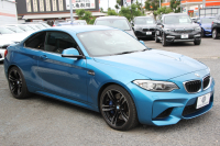 BMW Mシリーズ M2 ｸｰﾍﾟMDCT ﾋｰﾀｰ黒革 370馬力 直6ﾀｰﾎﾞ7速DCT ﾊｰﾏﾝｶｰﾄﾞﾝ ﾀｯﾁﾊﾟｯﾄﾞ対応HDDﾅﾋﾞBｶﾒﾗ 専用19AW 衝突軽減ﾌﾞﾚｰｷ 車線逸脱警告 歩行者警告 ﾌﾞﾚｰｷ付ｸﾙｺﾝ ｽﾏｰﾄｷｰ ｶｰﾎﾞﾝｲﾝﾃﾘｱﾄﾘﾑ ﾊﾟﾄﾞﾙｼﾌﾄ 2年保証