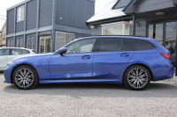 BMW 3シリーズ 320d Xdrive ﾂｰﾘﾝｸﾞMｽﾎﾟｰﾂ ｺﾝﾌｫｰﾄP 追従ACC 渋滞ﾊﾝｽﾞｵﾌ ｼｰﾄﾋｰﾀｰ LEDﾍｯﾄﾞﾗｲﾄ ｵｰﾄﾊｲﾋﾞｰﾑ ｱｯﾌﾟﾙｶｰﾌﾟﾚｲ ﾌﾙｾｸﾞTV ﾀｯﾁ画面HDDﾅﾋﾞPｱｼｽﾄ 専用ｴｱﾛ ﾊﾟﾄﾞﾙｼﾌﾄ 電動ﾄﾗﾝｸ ﾊｰﾌﾚｻﾞｰ 2年保証