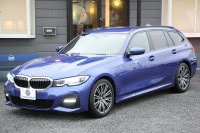 BMW 3シリーズ 320d Xdrive ﾂｰﾘﾝｸﾞMｽﾎﾟｰﾂ ｺﾝﾌｫｰﾄP 追従ACC 渋滞ﾊﾝｽﾞｵﾌ ｼｰﾄﾋｰﾀｰ LEDﾍｯﾄﾞﾗｲﾄ ｵｰﾄﾊｲﾋﾞｰﾑ ｱｯﾌﾟﾙｶｰﾌﾟﾚｲ ﾌﾙｾｸﾞTV ﾀｯﾁ画面HDDﾅﾋﾞPｱｼｽﾄ 専用ｴｱﾛ ﾊﾟﾄﾞﾙｼﾌﾄ 電動ﾄﾗﾝｸ ﾊｰﾌﾚｻﾞｰ 2年保証