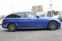 BMW 3シリーズ 320d Xdrive ﾂｰﾘﾝｸﾞMｽﾎﾟｰﾂ ｺﾝﾌｫｰﾄP 追従ACC 渋滞ﾊﾝｽﾞｵﾌ ｼｰﾄﾋｰﾀｰ LEDﾍｯﾄﾞﾗｲﾄ ｵｰﾄﾊｲﾋﾞｰﾑ ｱｯﾌﾟﾙｶｰﾌﾟﾚｲ ﾌﾙｾｸﾞTV ﾀｯﾁ画面HDDﾅﾋﾞPｱｼｽﾄ 専用ｴｱﾛ ﾊﾟﾄﾞﾙｼﾌﾄ 電動ﾄﾗﾝｸ ﾊｰﾌﾚｻﾞｰ 2年保証