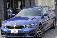 BMW 3シリーズ 320d Xdrive ﾂｰﾘﾝｸﾞMｽﾎﾟｰﾂ ｺﾝﾌｫｰﾄP 追従ACC 渋滞ﾊﾝｽﾞｵﾌ ｼｰﾄﾋｰﾀｰ LEDﾍｯﾄﾞﾗｲﾄ ｵｰﾄﾊｲﾋﾞｰﾑ ｱｯﾌﾟﾙｶｰﾌﾟﾚｲ ﾌﾙｾｸﾞTV ﾀｯﾁ画面HDDﾅﾋﾞPｱｼｽﾄ 専用ｴｱﾛ ﾊﾟﾄﾞﾙｼﾌﾄ 電動ﾄﾗﾝｸ ﾊｰﾌﾚｻﾞｰ 2年保証
