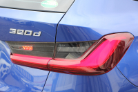 BMW 3シリーズ 320d Xdrive ﾂｰﾘﾝｸﾞMｽﾎﾟｰﾂ ｺﾝﾌｫｰﾄP 追従ACC 渋滞ﾊﾝｽﾞｵﾌ ｼｰﾄﾋｰﾀｰ LEDﾍｯﾄﾞﾗｲﾄ ｵｰﾄﾊｲﾋﾞｰﾑ ｱｯﾌﾟﾙｶｰﾌﾟﾚｲ ﾌﾙｾｸﾞTV ﾀｯﾁ画面HDDﾅﾋﾞPｱｼｽﾄ 専用ｴｱﾛ ﾊﾟﾄﾞﾙｼﾌﾄ 電動ﾄﾗﾝｸ ﾊｰﾌﾚｻﾞｰ 2年保証