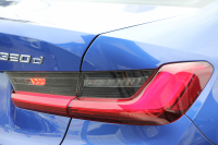 BMW 3シリーズ 320d Xdrive Mｽﾎﾟｰﾂ ﾃﾞﾋﾞｭｰP ｺﾝﾌｫｰﾄP 4WD ﾋｰﾀｰ黒革 専用ﾌﾞﾙｰｽﾃｯﾁ 19AW LEDﾍｯﾄﾞﾗｲﾄ 追従ACC ｽﾃｱﾘﾝｸﾞｻﾎﾟｰﾄ ｱｯﾌﾟﾙｶｰﾌﾟﾚｲ ﾀｯﾁ画面HDDﾅﾋﾞBMWﾗｲﾌﾞｺｯｸﾋﾟｯﾄﾞ電動ﾄﾗﾝｸ Hi-fiｽﾋﾟｰｶｰ ｱﾝﾋﾞｴﾝﾝﾄﾗｲﾄ 2年保証