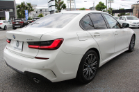 BMW 3シリーズ 320i Mｽﾎﾟｰﾂ ﾊｲﾗｲﾝ ｺﾝﾌｫｰﾄP ｺﾆｬｯｸﾚｻﾞｰ ｼｰﾄﾋｰﾀｰ 追従ACC 渋滞ﾊﾝｽﾞｵﾌ 電動ﾄﾗﾝｸ Hi-fiｽﾋﾟｰｶｰ ｽﾃｱﾘﾝｸﾞｻﾎﾟｰﾄ ﾀｯﾁ画面HDDﾅﾋﾞｱｯﾌﾟﾙｶｰﾌﾟﾚｲ LEDﾍｯﾄﾞﾗｲﾄ ｵｰﾄﾊｲﾋﾞｰﾑ 専用ｴｱﾛ ﾜｲﾔﾚｽ充電 ｱｸﾃｨﾌﾞPDC緊急ﾌﾞﾚｰｷ 2年保証