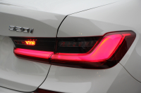 BMW 3シリーズ 320i Mｽﾎﾟｰﾂ ﾊｲﾗｲﾝ ｺﾝﾌｫｰﾄP ｺﾆｬｯｸﾚｻﾞｰ ｼｰﾄﾋｰﾀｰ 追従ACC 渋滞ﾊﾝｽﾞｵﾌ 電動ﾄﾗﾝｸ Hi-fiｽﾋﾟｰｶｰ ｽﾃｱﾘﾝｸﾞｻﾎﾟｰﾄ ﾀｯﾁ画面HDDﾅﾋﾞｱｯﾌﾟﾙｶｰﾌﾟﾚｲ LEDﾍｯﾄﾞﾗｲﾄ ｵｰﾄﾊｲﾋﾞｰﾑ 専用ｴｱﾛ ﾜｲﾔﾚｽ充電 ｱｸﾃｨﾌﾞPDC緊急ﾌﾞﾚｰｷ 2年保証