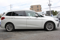 BMW 2シリーズ 218d ｸﾞﾗﾝﾂｱﾗｰ ﾗｸﾞｼﾞｭｱﾘｰ 最終ﾓﾃﾞﾙ 型式変更後3DA-6W20 3列7人乗り ADｱｸﾃｨﾌﾞｾｰﾌﾃｨ&ｺﾝﾌｫｰﾄP 追従ACC HUD ﾋｰﾀｰ黒革 電動ﾄﾗﾝｸ LEDﾍｯﾄﾞﾗｲﾄ ﾒﾓﾘｰ付電動ｼｰﾄ ﾀｯﾁ画面HDDﾅﾋﾞﾊﾟｰｷﾝｸﾞｱｼｽﾄ 2年保証