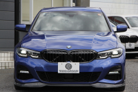 BMW 3シリーズ 320i Mｽﾎﾟｰﾂ ﾃﾞﾋﾞｭｰP ｺﾝﾌｫｰﾄP ﾋｰﾀｰ黒革 専用ﾌﾞﾙｰｽﾃｯﾁ 19AW 追従ACC 渋滞ﾊﾝｽﾞｵﾌ LEDﾍｯﾄﾞﾗｲﾄ ｵｰﾄﾊｲﾋﾞｰﾑ ﾀｯﾁ画面HDDﾅﾋﾞｱｯﾌﾟﾙｶｰﾌﾟﾚｲ Pｱｼｽﾄ 電動ﾄﾗﾝｸ ｽﾏｰﾄｷｰ 専用ｴｱﾛ ﾌﾞﾗｯｸｷﾄﾞﾆｰｸﾞﾘﾙ 2年保証