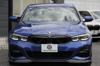 BMW 3シリーズ 320i Mｽﾎﾟｰﾂ ﾃﾞﾋﾞｭｰP ｺﾝﾌｫｰﾄP ﾋｰﾀｰ黒革 専用ﾌﾞﾙｰｽﾃｯﾁ 19AW 追従ACC 渋滞ﾊﾝｽﾞｵﾌ LEDﾍｯﾄﾞﾗｲﾄ ｵｰﾄﾊｲﾋﾞｰﾑ ﾀｯﾁ画面HDDﾅﾋﾞｱｯﾌﾟﾙｶｰﾌﾟﾚｲ Pｱｼｽﾄ 電動ﾄﾗﾝｸ ｽﾏｰﾄｷｰ 専用ｴｱﾛ ﾌﾞﾗｯｸｷﾄﾞﾆｰｸﾞﾘﾙ 2年保証