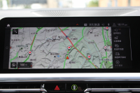 BMW 3シリーズ 320i Mｽﾎﾟｰﾂ ﾃﾞﾋﾞｭｰP ｺﾝﾌｫｰﾄP ﾋｰﾀｰ黒革 専用ﾌﾞﾙｰｽﾃｯﾁ 19AW 追従ACC 渋滞ﾊﾝｽﾞｵﾌ LEDﾍｯﾄﾞﾗｲﾄ ｵｰﾄﾊｲﾋﾞｰﾑ ﾀｯﾁ画面HDDﾅﾋﾞｱｯﾌﾟﾙｶｰﾌﾟﾚｲ Pｱｼｽﾄ 電動ﾄﾗﾝｸ ｽﾏｰﾄｷｰ 専用ｴｱﾛ ﾌﾞﾗｯｸｷﾄﾞﾆｰｸﾞﾘﾙ 2年保証