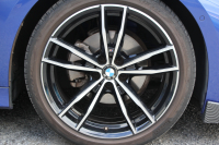BMW 3シリーズ 320i Mｽﾎﾟｰﾂ ﾃﾞﾋﾞｭｰP ｺﾝﾌｫｰﾄP ﾋｰﾀｰ黒革 専用ﾌﾞﾙｰｽﾃｯﾁ 19AW 追従ACC 渋滞ﾊﾝｽﾞｵﾌ LEDﾍｯﾄﾞﾗｲﾄ ｵｰﾄﾊｲﾋﾞｰﾑ ﾀｯﾁ画面HDDﾅﾋﾞｱｯﾌﾟﾙｶｰﾌﾟﾚｲ Pｱｼｽﾄ 電動ﾄﾗﾝｸ ｽﾏｰﾄｷｰ 専用ｴｱﾛ ﾌﾞﾗｯｸｷﾄﾞﾆｰｸﾞﾘﾙ 2年保証