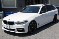 BMW 5シリーズ 530i ﾂｰﾘﾝｸﾞMｽﾎﾟｰﾂ ﾃﾞﾋﾞｭｰP 252馬力 高出力 1ｵﾅ 全席ﾋｰﾀｰ黒革 全ﾄﾞｱｿﾌﾄｸﾛｰｽﾞｼﾞｪｽﾁｬｰC HUD Mﾊﾟﾌｫｰﾏﾝｽ20AW ﾀｯﾁ画面HDDﾅﾋﾞTV 360度ｶﾒﾗ LEDﾍｯﾄﾞﾗｲﾄ ｵｰﾄﾊｲﾋﾞｰﾑ 電動ﾘｱｹﾞｰﾄ 液晶ﾒｰﾀｰ 専用ｴｱﾛ 2年保証
