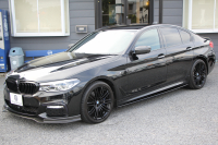 BMW 5シリーズ 530i ｴﾃﾞｨｼｮﾝﾐｯｼｮﾝｲﾝﾎﾟｯｼﾌﾞﾙ 特別仕様車 252馬力 ﾅｲﾄﾌﾞﾙｰﾚｻﾞｰ ｱﾀﾞﾌﾟﾃｨﾌﾞｻｽ ﾊｰﾏﾝｶｰﾄﾞﾝ HUD  追従ACC ｽﾃｱﾘﾝｸﾞｻﾎﾟｰﾄ ﾀｯﾁ画面HDDﾅﾋﾞTV LEDﾍｯﾄﾞﾗｲﾄ ｵｰﾄﾊｲﾋﾞｰﾑ 電動ﾄﾗﾝｸ 360度ｶﾒﾗ 全席ﾋｰﾀｰ ﾌﾞﾗｯｸ19AW 2年保証