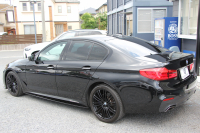 BMW 5シリーズ 530i ｴﾃﾞｨｼｮﾝﾐｯｼｮﾝｲﾝﾎﾟｯｼﾌﾞﾙ 特別仕様車 252馬力 ﾅｲﾄﾌﾞﾙｰﾚｻﾞｰ ｱﾀﾞﾌﾟﾃｨﾌﾞｻｽ ﾊｰﾏﾝｶｰﾄﾞﾝ HUD  追従ACC ｽﾃｱﾘﾝｸﾞｻﾎﾟｰﾄ ﾀｯﾁ画面HDDﾅﾋﾞTV LEDﾍｯﾄﾞﾗｲﾄ ｵｰﾄﾊｲﾋﾞｰﾑ 電動ﾄﾗﾝｸ 360度ｶﾒﾗ 全席ﾋｰﾀｰ ﾌﾞﾗｯｸ19AW 2年保証