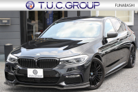 BMW 5シリーズ 530i ｴﾃﾞｨｼｮﾝﾐｯｼｮﾝｲﾝﾎﾟｯｼﾌﾞﾙ 特別仕様車 252馬力 ﾅｲﾄﾌﾞﾙｰﾚｻﾞｰ ｱﾀﾞﾌﾟﾃｨﾌﾞｻｽ ﾊｰﾏﾝｶｰﾄﾞﾝ HUD  追従ACC ｽﾃｱﾘﾝｸﾞｻﾎﾟｰﾄ ﾀｯﾁ画面HDDﾅﾋﾞTV LEDﾍｯﾄﾞﾗｲﾄ ｵｰﾄﾊｲﾋﾞｰﾑ 電動ﾄﾗﾝｸ 360度ｶﾒﾗ 全席ﾋｰﾀｰ ﾌﾞﾗｯｸ19AW 2年保証