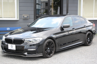 BMW 5シリーズ 530i ｴﾃﾞｨｼｮﾝﾐｯｼｮﾝｲﾝﾎﾟｯｼﾌﾞﾙ 特別仕様車 252馬力 ﾅｲﾄﾌﾞﾙｰﾚｻﾞｰ ｱﾀﾞﾌﾟﾃｨﾌﾞｻｽ ﾊｰﾏﾝｶｰﾄﾞﾝ HUD  追従ACC ｽﾃｱﾘﾝｸﾞｻﾎﾟｰﾄ ﾀｯﾁ画面HDDﾅﾋﾞTV LEDﾍｯﾄﾞﾗｲﾄ ｵｰﾄﾊｲﾋﾞｰﾑ 電動ﾄﾗﾝｸ 360度ｶﾒﾗ 全席ﾋｰﾀｰ ﾌﾞﾗｯｸ19AW 2年保証
