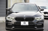 BMW 5シリーズ 530i ｴﾃﾞｨｼｮﾝﾐｯｼｮﾝｲﾝﾎﾟｯｼﾌﾞﾙ 特別仕様車 252馬力 ﾅｲﾄﾌﾞﾙｰﾚｻﾞｰ ｱﾀﾞﾌﾟﾃｨﾌﾞｻｽ ﾊｰﾏﾝｶｰﾄﾞﾝ HUD  追従ACC ｽﾃｱﾘﾝｸﾞｻﾎﾟｰﾄ ﾀｯﾁ画面HDDﾅﾋﾞTV LEDﾍｯﾄﾞﾗｲﾄ ｵｰﾄﾊｲﾋﾞｰﾑ 電動ﾄﾗﾝｸ 360度ｶﾒﾗ 全席ﾋｰﾀｰ ﾌﾞﾗｯｸ19AW 2年保証