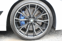 BMW 5シリーズ 530i ﾂｰﾘﾝｸﾞMｽﾎﾟｰﾂ ｾﾚｸﾄP 型式変更後ABA-JT20 新ﾒｰﾀｰ 252馬力 ﾊﾟﾉﾗﾏｻﾝﾙｰﾌ ﾊｰﾏﾝｶｰﾄﾞﾝｻﾗｳﾝﾄﾞ4ｿﾞｰﾝｴｱｺﾝ 全席ﾋｰﾀｰ黒革 HUD 追従ACC ｽﾃｱﾘﾝｸﾞｻﾎﾟｰﾄ 液晶ﾒｰﾀｰ ﾀｯﾁ画面ﾅﾋﾞTV 360度ｶﾒﾗ LEDﾍｯﾄﾞﾗｲﾄ Mspﾌﾞﾚｰｷ 電動ﾘｱｹﾞｰﾄ 2年保証