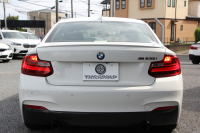 BMW 2シリーズ M235i ｸｰﾍﾟ直6ﾀｰﾎﾞ326馬力 ｱﾀﾞﾌﾟﾃｨﾌﾞMｻｽ ｱﾄﾞﾊﾞﾝﾚｰｼﾝｸﾞ18AW 専用ﾌﾞﾚｰｷ 衝突軽減ﾌﾞﾚｰｷ 車線逸脱警告 歩行者警告 ﾌﾞﾚｰｷ付ｸﾙｺﾝ HDDﾅﾋﾞBluetooth接続 Bｶﾒﾗ&ﾘｱPDC ﾊﾟﾄﾞﾙｼﾌﾄ 左右独立ｴｱｺﾝ 2年保証
