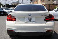 BMW 2シリーズ M235i ｸｰﾍﾟ直6ﾀｰﾎﾞ326馬力 ｱﾀﾞﾌﾟﾃｨﾌﾞMｻｽ 専用ﾌﾞﾚｰｷ Bｶﾒﾗ&ﾘｱ障害物ｿﾅｰ 衝突軽減ﾌﾞﾚｰｷ 車線逸脱警告 歩行者警告 ﾌﾞﾚｰｷ付ｸﾙｺﾝ HDDﾅﾋﾞBluetooth接続 18AW Eibachﾀﾞｳﾝｻｽ ﾊﾟﾄﾞﾙｼﾌﾄ ｽﾏｰﾄｷｰ 2年保証