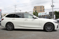 BMW 3シリーズ 320d Xdrive ﾂｰﾘﾝｸﾞMｽﾎﾟｰﾂ ﾊｲﾗｲﾝ 1ｵﾅ 4WD ﾋｰﾀｰ黒革 HUD 渋滞ﾊﾝｽﾞｵﾌ LEDﾍｯﾄﾞﾗｲﾄ ｵｰﾄﾊｲﾋﾞｰﾑ ｱｯﾌﾟﾙｶｰﾌﾟﾚｲ ﾀｯﾁ画面HDDﾅﾋﾞBMWﾗｲﾌﾞｺｯｸﾋﾟｯﾄﾞ電動ﾘｱｹﾞｰﾄ 追従ACC ｱﾝﾋﾞｴﾝﾄﾗｲﾄ ﾊﾟｰｷﾝｸﾞｱｼｽﾄ 2年保証