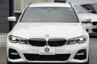 BMW 3シリーズ 320d Xdrive ﾂｰﾘﾝｸﾞMｽﾎﾟｰﾂ ﾊｲﾗｲﾝ 1ｵﾅ 4WD ﾋｰﾀｰ黒革 HUD 渋滞ﾊﾝｽﾞｵﾌ LEDﾍｯﾄﾞﾗｲﾄ ｵｰﾄﾊｲﾋﾞｰﾑ ｱｯﾌﾟﾙｶｰﾌﾟﾚｲ ﾀｯﾁ画面HDDﾅﾋﾞBMWﾗｲﾌﾞｺｯｸﾋﾟｯﾄﾞ電動ﾘｱｹﾞｰﾄ 追従ACC ｱﾝﾋﾞｴﾝﾄﾗｲﾄ ﾊﾟｰｷﾝｸﾞｱｼｽﾄ 2年保証