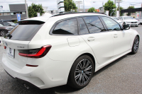 BMW 3シリーズ 320d Xdrive ﾂｰﾘﾝｸﾞMｽﾎﾟｰﾂ ﾊｲﾗｲﾝ 1ｵﾅ 4WD ﾋｰﾀｰ黒革 HUD 渋滞ﾊﾝｽﾞｵﾌ LEDﾍｯﾄﾞﾗｲﾄ ｵｰﾄﾊｲﾋﾞｰﾑ ｱｯﾌﾟﾙｶｰﾌﾟﾚｲ ﾀｯﾁ画面HDDﾅﾋﾞBMWﾗｲﾌﾞｺｯｸﾋﾟｯﾄﾞ電動ﾘｱｹﾞｰﾄ 追従ACC ｱﾝﾋﾞｴﾝﾄﾗｲﾄ ﾊﾟｰｷﾝｸﾞｱｼｽﾄ 2年保証