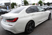 BMW 3シリーズ 320d Xdrive Mｽﾎﾟｰﾂ ｲﾉﾍﾞｰｼｮﾝP ﾃﾞﾋﾞｭｰP ｺﾝﾌｫｰﾄP 4WD ﾋｰﾀｰ黒革  BMWﾚｰｻﾞｰﾗｲﾄ HUD ｼﾞｪｽﾁｬｰC 追従ACC ｽﾃｱﾘﾝｸﾞｻﾎﾟｰﾄ 19AW ｱｯﾌﾟﾙｶｰﾌﾟﾚｲ ﾀｯﾁ画面HDDﾅﾋﾞ地ﾃﾞｼﾞ BMWﾗｲﾌﾞｺｯｸﾋﾟｯﾄﾞ電動ﾄﾗﾝｸ Hi-fiｽﾋﾟｰｶｰ 2年保証