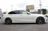 BMW 3シリーズ 320d Xdrive Mｽﾎﾟｰﾂ ｲﾉﾍﾞｰｼｮﾝP ﾃﾞﾋﾞｭｰP ｺﾝﾌｫｰﾄP 4WD ﾋｰﾀｰ黒革  BMWﾚｰｻﾞｰﾗｲﾄ HUD ｼﾞｪｽﾁｬｰC 追従ACC ｽﾃｱﾘﾝｸﾞｻﾎﾟｰﾄ 19AW ｱｯﾌﾟﾙｶｰﾌﾟﾚｲ ﾀｯﾁ画面HDDﾅﾋﾞ地ﾃﾞｼﾞ BMWﾗｲﾌﾞｺｯｸﾋﾟｯﾄﾞ電動ﾄﾗﾝｸ Hi-fiｽﾋﾟｰｶｰ 2年保証