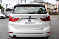 BMW 2シリーズ 218d ｸﾞﾗﾝﾂｱﾗｰ ﾗｸﾞｼﾞｭｱﾘｰ 真珠色 ADｱｸﾃｨﾌﾞｾｰﾌﾃｨ 追従ACC HUD ｻﾄﾞﾙﾌﾞﾗｳﾝﾚｻﾞｰ ｼｰﾄﾋｰﾀｰ 3列7人乗り変更後ﾀｯﾁ画面対応NEWﾅﾋﾞLEDﾍｯﾄﾞﾗｲﾄ MｽﾎﾟｰﾂOP18AW Pｱｼｽﾄ Bｶﾒﾗ ｲﾝﾃﾘｾｰﾌ ｺﾝﾌｫｰﾄP 電動Rｹﾞｰﾄ 2年保証