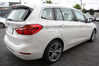 BMW 2シリーズ 218d ｸﾞﾗﾝﾂｱﾗｰ ﾗｸﾞｼﾞｭｱﾘｰ 真珠色 ADｱｸﾃｨﾌﾞｾｰﾌﾃｨ 追従ACC HUD ｻﾄﾞﾙﾌﾞﾗｳﾝﾚｻﾞｰ ｼｰﾄﾋｰﾀｰ 3列7人乗り変更後ﾀｯﾁ画面対応NEWﾅﾋﾞLEDﾍｯﾄﾞﾗｲﾄ MｽﾎﾟｰﾂOP18AW Pｱｼｽﾄ Bｶﾒﾗ ｲﾝﾃﾘｾｰﾌ ｺﾝﾌｫｰﾄP 電動Rｹﾞｰﾄ 2年保証