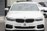 BMW 5シリーズ 530i Mｽﾎﾟｰﾂ ｾﾚｸﾄP 型式変更後｢ABA-JR20｣ 1ｵ-ﾅ ｻﾝﾙｰﾌ ﾊｰﾏﾝｶｰﾄﾞﾝ 252馬力 全席ﾋｰﾀｰ黒革 HUD 追従ACC ｽﾃｱﾘﾝｸﾞｻﾎﾟｰﾄ LEDﾍｯﾄﾞﾗｲﾄ ｵｰﾄﾊｲﾋﾞｰﾑ ﾀｯﾁ画面HDDﾅﾋﾞTV 360度ｶﾒﾗ Mspﾌﾞﾚｰｷ 19AW 電動ﾄﾗﾝｸ 専用ｴｱﾛ 2年保証
