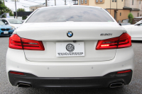 BMW 5シリーズ 530i Mｽﾎﾟｰﾂ ｾﾚｸﾄP 型式変更後｢ABA-JR20｣ 1ｵ-ﾅ ｻﾝﾙｰﾌ ﾊｰﾏﾝｶｰﾄﾞﾝ 252馬力 全席ﾋｰﾀｰ黒革 HUD 追従ACC ｽﾃｱﾘﾝｸﾞｻﾎﾟｰﾄ LEDﾍｯﾄﾞﾗｲﾄ ｵｰﾄﾊｲﾋﾞｰﾑ ﾀｯﾁ画面HDDﾅﾋﾞTV 360度ｶﾒﾗ Mspﾌﾞﾚｰｷ 19AW 電動ﾄﾗﾝｸ 専用ｴｱﾛ 2年保証