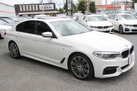 BMW 5シリーズ 530i Mｽﾎﾟｰﾂ ｾﾚｸﾄP 型式変更後｢ABA-JR20｣ 1ｵ-ﾅ ｻﾝﾙｰﾌ ﾊｰﾏﾝｶｰﾄﾞﾝ 252馬力 全席ﾋｰﾀｰ黒革 HUD 追従ACC ｽﾃｱﾘﾝｸﾞｻﾎﾟｰﾄ LEDﾍｯﾄﾞﾗｲﾄ ｵｰﾄﾊｲﾋﾞｰﾑ ﾀｯﾁ画面HDDﾅﾋﾞTV 360度ｶﾒﾗ Mspﾌﾞﾚｰｷ 19AW 電動ﾄﾗﾝｸ 専用ｴｱﾛ 2年保証