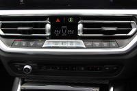 BMW 3シリーズ 320d Xdrive Mｽﾎﾟｰﾂ ｴﾃﾞｨｼｮﾝｻﾝﾗｲｽﾞ限定車 ﾋｰﾀｰ黒革 ﾚｰｻﾞｰﾗｲﾄ ｱﾀﾞﾌﾟﾃｨﾌﾞMｻｽ 専用19AW 渋滞ﾊﾝｽﾞｵﾌ Mﾘｱｽﾎﾟｲﾗｰ Mｼｰﾄﾍﾞﾙﾄ 追従ACC ｽﾃｱﾘﾝｸﾞｻﾎﾟｰﾄ BMWﾗｲﾌﾞｺｯｸﾋﾟｯﾄﾞｱｯﾌﾟﾙｶｰﾌﾟﾚｲ ﾜｲﾔﾚｽ充電 2年保証