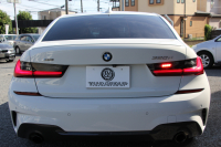 BMW 3シリーズ 320d Xdrive Mｽﾎﾟｰﾂ ｴﾃﾞｨｼｮﾝｻﾝﾗｲｽﾞ限定車 ﾋｰﾀｰ黒革 ﾚｰｻﾞｰﾗｲﾄ ｱﾀﾞﾌﾟﾃｨﾌﾞMｻｽ 専用19AW 渋滞ﾊﾝｽﾞｵﾌ Mﾘｱｽﾎﾟｲﾗｰ Mｼｰﾄﾍﾞﾙﾄ 追従ACC ｽﾃｱﾘﾝｸﾞｻﾎﾟｰﾄ BMWﾗｲﾌﾞｺｯｸﾋﾟｯﾄﾞｱｯﾌﾟﾙｶｰﾌﾟﾚｲ ﾜｲﾔﾚｽ充電 2年保証