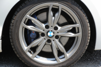 BMW 1シリーズ M135i ﾊﾟｰｷﾝｸﾞｻﾎﾟｰﾄP 直6ﾀｰﾎﾞ320馬力 ｱﾀﾞﾌﾟﾃｨﾌﾞMｻｽ ﾄﾞﾗｲﾋﾞﾝｸﾞｱｼｽﾄ 衝突軽減ﾌﾞﾚｰｷ 車線逸脱警告 歩行者警告 ﾀｯﾁﾊﾟｯﾄﾞ対応HDDﾅﾋﾞBｶﾒﾗ 専用ｴｱﾛ 18AW 専用ﾌﾞﾚｰｷ 左右独立ｵｰﾄｴｱｺﾝ ﾊﾟﾄﾞﾙｼﾌﾄ 8速AT 2年保証