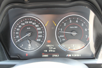 BMW 1シリーズ M135i ﾊﾟｰｷﾝｸﾞｻﾎﾟｰﾄP 直6ﾀｰﾎﾞ320馬力 ｱﾀﾞﾌﾟﾃｨﾌﾞMｻｽ ﾄﾞﾗｲﾋﾞﾝｸﾞｱｼｽﾄ 衝突軽減ﾌﾞﾚｰｷ 車線逸脱警告 歩行者警告 ﾀｯﾁﾊﾟｯﾄﾞ対応HDDﾅﾋﾞBｶﾒﾗ 専用ｴｱﾛ 18AW 専用ﾌﾞﾚｰｷ 左右独立ｵｰﾄｴｱｺﾝ ﾊﾟﾄﾞﾙｼﾌﾄ 8速AT 2年保証