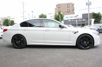 BMW Mシリーズ M5 ｺﾝﾌｫｰﾄP 4WD 600馬力 Mxdrive ﾌﾙﾚｻﾞｰﾒﾘﾉｲﾝﾃﾘｱ ｱﾗｺﾞﾝﾌﾞﾗｳﾝ V8ﾂｲﾝﾀｰﾎﾞﾃﾞｨｽﾌﾟﾚｲｷｰ ﾏｯｻｰｼﾞﾍﾞﾝﾁﾚｰｼｮﾝ 全席ﾋｰﾀｰ ﾊｰﾏﾝｶｰﾄﾞﾝ ｽﾃｱﾘﾝｸﾞﾋｰﾀｰ 追従ACC HUD 360度ｶﾒﾗ LEDﾍｯﾄﾞﾗｲﾄ ﾀｯﾁ画面ﾅﾋﾞｿﾌﾄｸﾛｰｽﾞﾄﾞｱ 2年保証