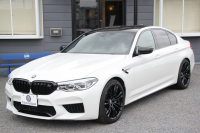 BMW Mシリーズ M5 ｺﾝﾌｫｰﾄP 4WD 600馬力 Mxdrive ﾌﾙﾚｻﾞｰﾒﾘﾉｲﾝﾃﾘｱ ｱﾗｺﾞﾝﾌﾞﾗｳﾝ V8ﾂｲﾝﾀｰﾎﾞﾃﾞｨｽﾌﾟﾚｲｷｰ ﾏｯｻｰｼﾞﾍﾞﾝﾁﾚｰｼｮﾝ 全席ﾋｰﾀｰ ﾊｰﾏﾝｶｰﾄﾞﾝ ｽﾃｱﾘﾝｸﾞﾋｰﾀｰ 追従ACC HUD 360度ｶﾒﾗ LEDﾍｯﾄﾞﾗｲﾄ ﾀｯﾁ画面ﾅﾋﾞｿﾌﾄｸﾛｰｽﾞﾄﾞｱ 2年保証