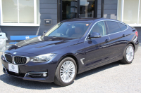 BMW 3シリーズ 320d Xdrive ｸﾞﾗﾝﾂｰﾘｽﾓ ﾗｸﾞｼﾞｭｱﾘｰ LCI後期 4WD ﾋｰﾀｰ茶革 LEDﾍｯﾄﾞﾗｲﾄ &ﾃｰﾙ 追従ACC ﾚｰﾝﾁｪﾝｼﾞ警告 衝突軽減ﾌﾞﾚｰｷ ﾄｯﾌﾟﾋﾞｭｰ&ｻｲﾄﾞﾋﾞｭｰｶﾒﾗ ﾀｯﾁ画面HDDﾅﾋﾞ電動ﾄﾗﾝｸ ｽﾏｰﾄｵｰﾌﾟﾝ&ｸﾛｰｽﾞｸﾛｰﾑﾗｲﾝ 2年保証