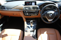 BMW 3シリーズ 320d Xdrive ｸﾞﾗﾝﾂｰﾘｽﾓ ﾗｸﾞｼﾞｭｱﾘｰ LCI後期 4WD ﾋｰﾀｰ茶革 LEDﾍｯﾄﾞﾗｲﾄ &ﾃｰﾙ 追従ACC ﾚｰﾝﾁｪﾝｼﾞ警告 衝突軽減ﾌﾞﾚｰｷ ﾄｯﾌﾟﾋﾞｭｰ&ｻｲﾄﾞﾋﾞｭｰｶﾒﾗ ﾀｯﾁ画面HDDﾅﾋﾞ電動ﾄﾗﾝｸ ｽﾏｰﾄｵｰﾌﾟﾝ&ｸﾛｰｽﾞｸﾛｰﾑﾗｲﾝ 2年保証