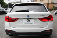 BMW 5シリーズ 523i ﾂｰﾘﾝｸﾞMｽﾎﾟｰﾂ ﾊｲﾗｲﾝ 中期 型式変更後｢3BA-JT20T｣NEWｲﾝﾃﾘｱ 新HDDﾅﾋﾞｱｯﾌﾟﾙｶｰﾌﾟﾚｲ BMWﾗｲﾌﾞｺｯｸﾋﾟｯﾄ 全席ﾋｰﾀｰ黒革 追従ACC LEDﾍｯﾄﾞﾗｲﾄ ｵｰﾄﾊｲﾋﾞｰﾑ 360度ｶﾒﾗ 電動ﾘｱｹﾞｰﾄ ｽﾃｱﾘﾝｸﾞｻﾎﾟｰﾄ 2年保証