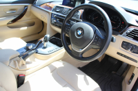 BMW 4シリーズ 420i ｸﾞﾗﾝｸｰﾍﾟﾗｸﾞｼﾞｭｱﾘｰ 後期 1ｵｰﾅ  真珠色 ﾋｰﾀｰ付ﾍﾞｰｼﾞｭﾚｻﾞｰ 液晶ﾒｰﾀｰ LEDﾍｯﾄﾞﾗｲﾄ&ﾃｰﾙ 追従ACC ﾚｰﾝﾁｪﾝｼﾞ警告 ﾌﾙｾｸﾞTV ﾄｯﾌﾟﾋﾞｭｰｶﾒﾗ ｻｲﾄﾞﾋﾞｭｰｶﾒﾗ Pｱｼｽﾄ ﾀｯﾁ画面HDDﾅﾋﾞ電動ﾄﾗﾝｸ ｽﾏｰﾄｷｰ 2年保証